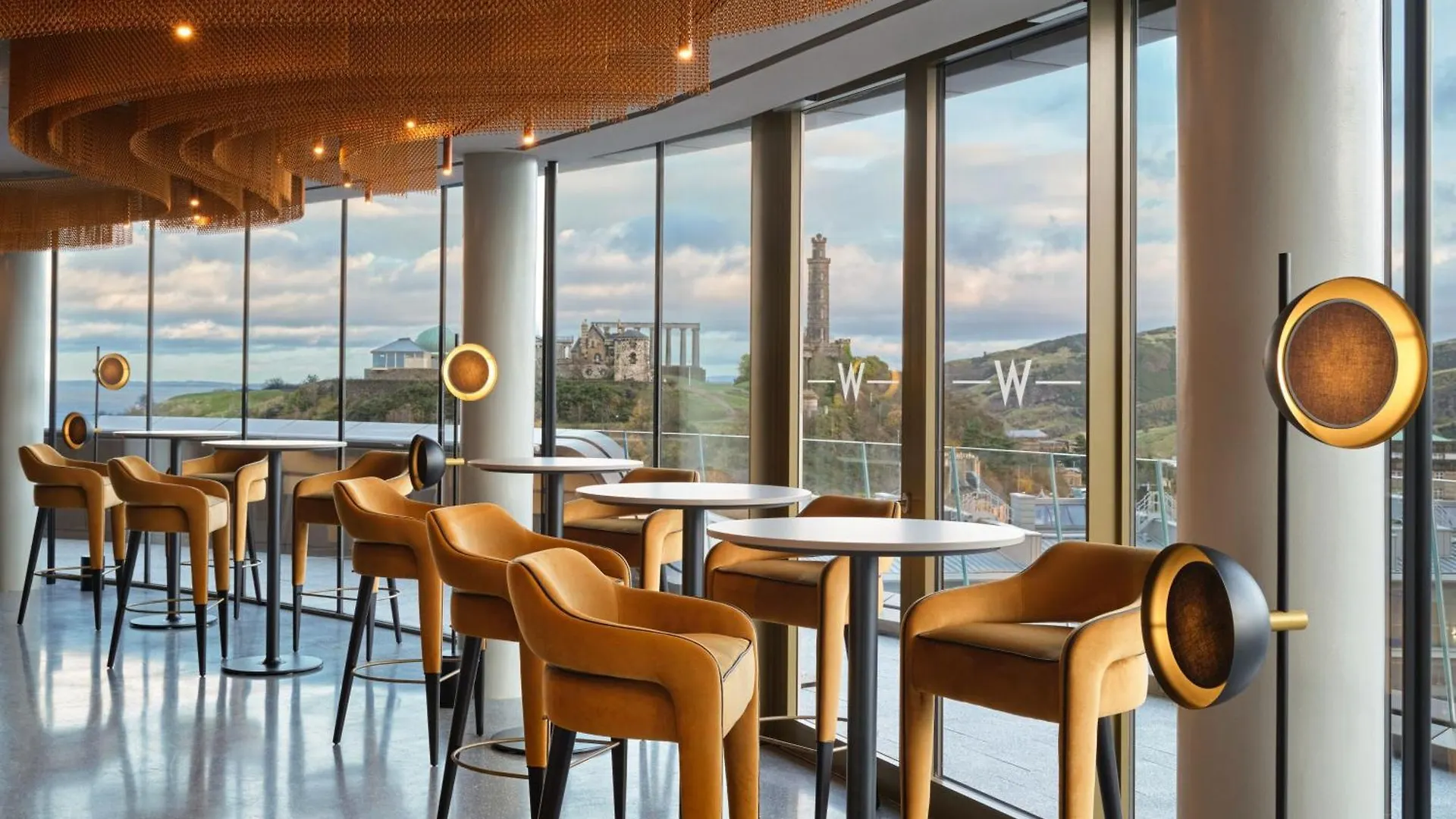 W Edinburgh Hotel