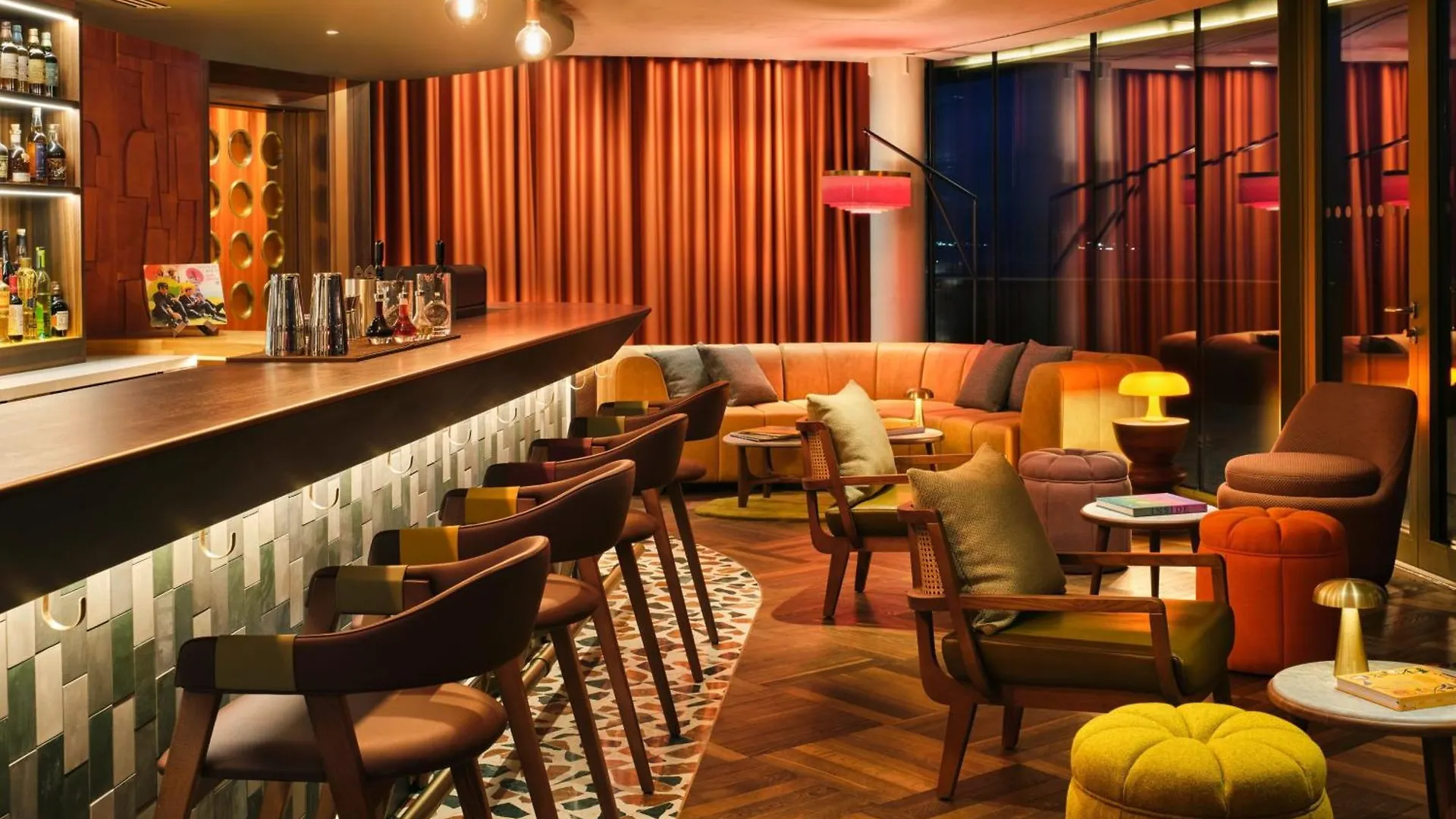 W Edinburgh Hotel