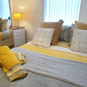 2 Bedroom Hosted By Seren Liverpool