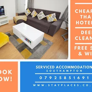 6 - Lovely Available For Guests Parking Wifi Southampton