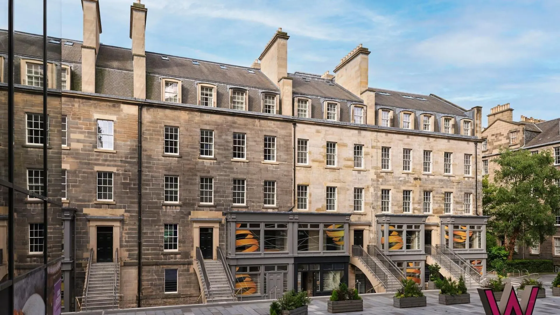 W Edinburgh Hotel