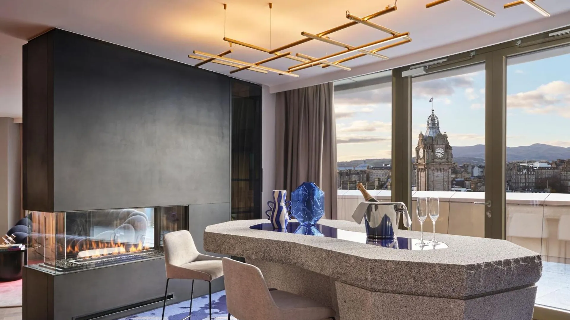 W Edinburgh Hotel